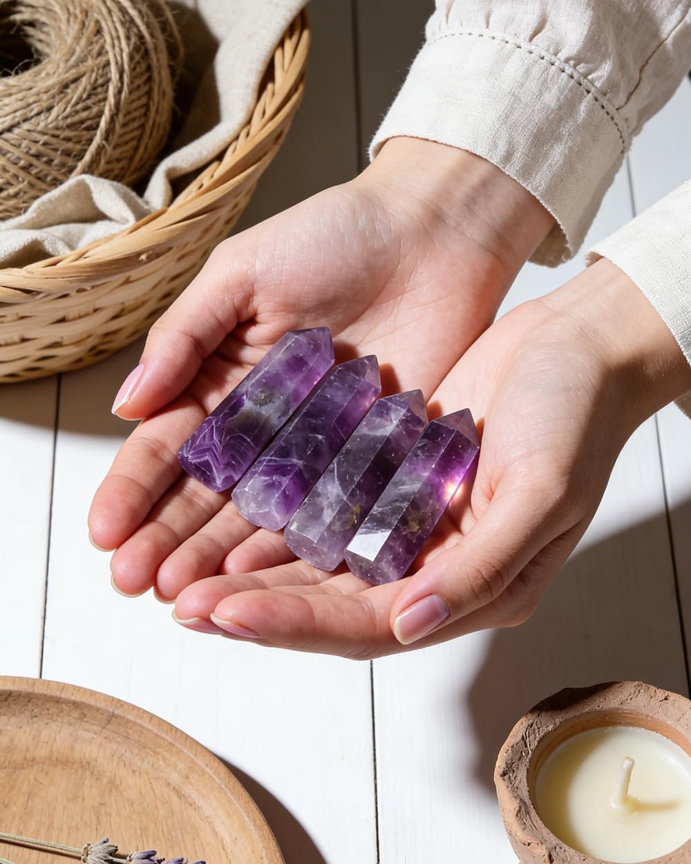 Crystals and Healing Stones Set - Chakra Crystals Gift for Women, Thumb Worry Stones, Chakra Bracelets, 7 Chakra Stones Set, Orgone Pyramid for Positive Energy Balance, Birthday Gifts for Women